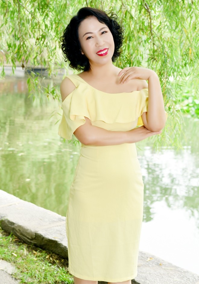 Asian bride Li from Fushun