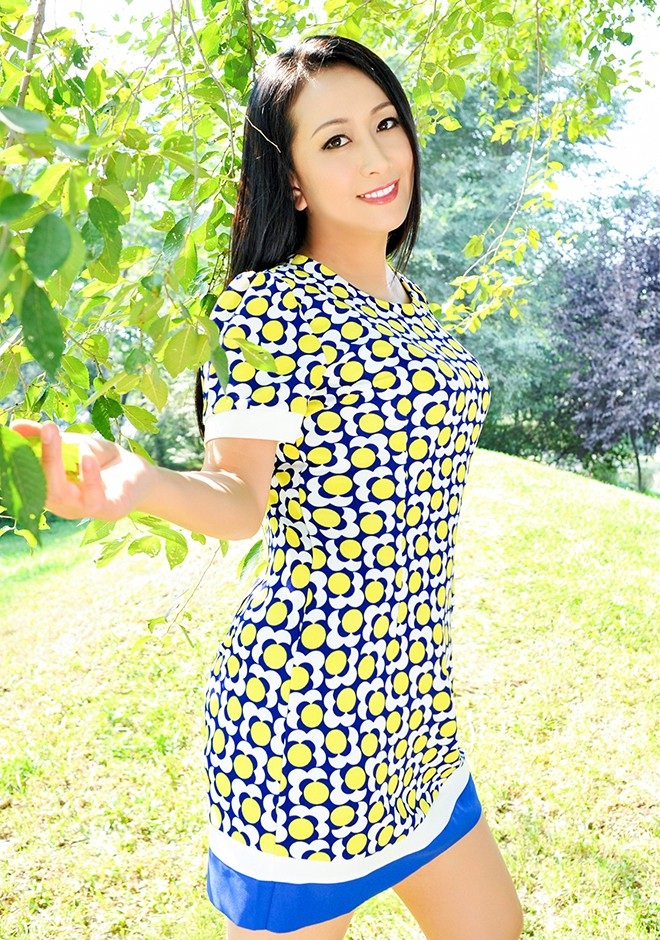 Single girl Liping 54 years old