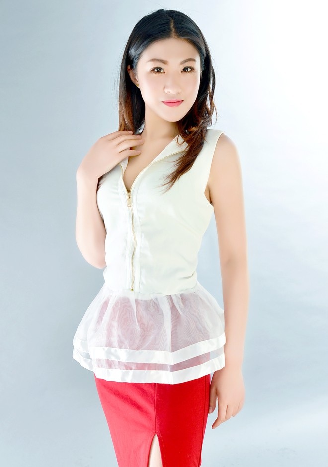 Asian bride JiaLe from Shenyang