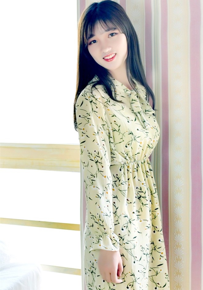 Single girl Xiaosong 25 years old