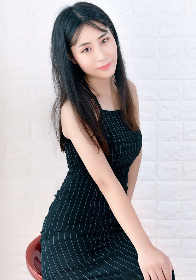 Single girl Ling 30 years old