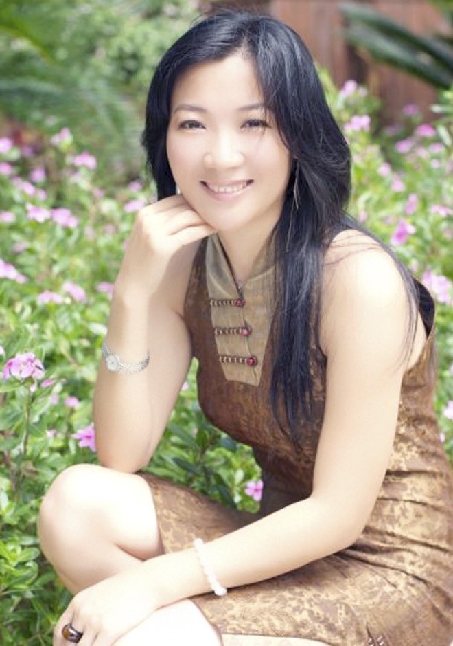 Single girl Yumei 46 years old