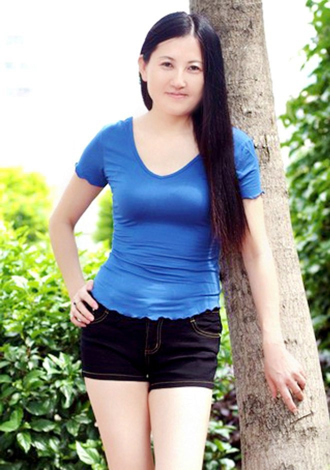 Asian bride Yufang from Zhuhai