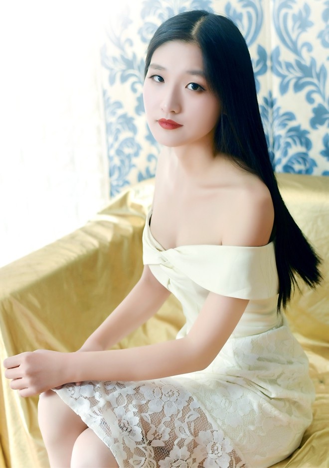 Asian bride Jiao from Shenyang