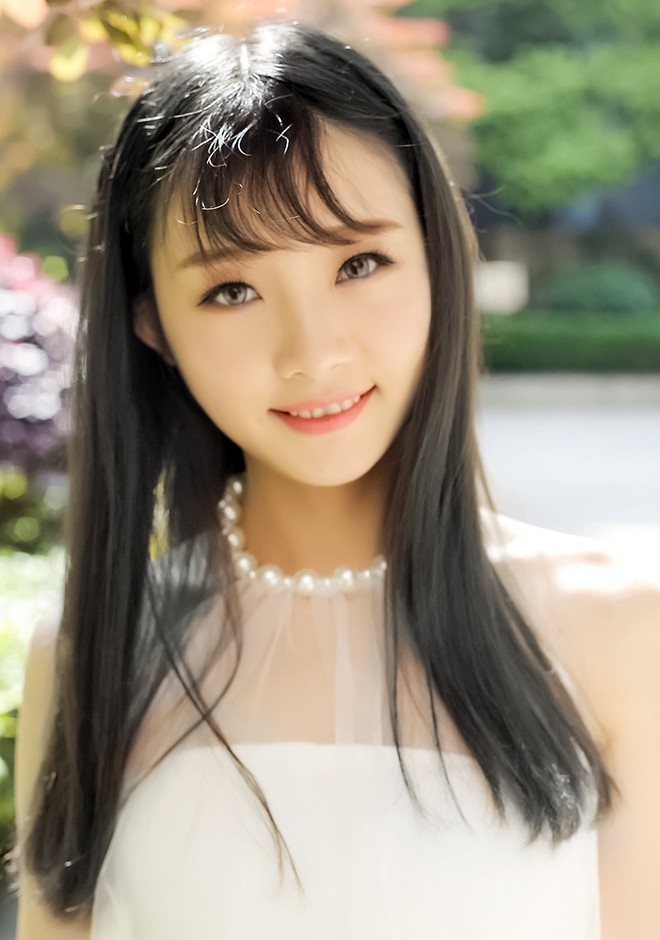 Asian bride Tingting from Beijing