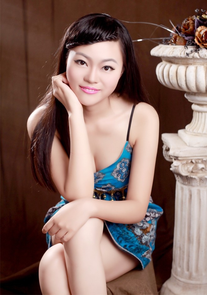 Single girl Xuechun 28 years old