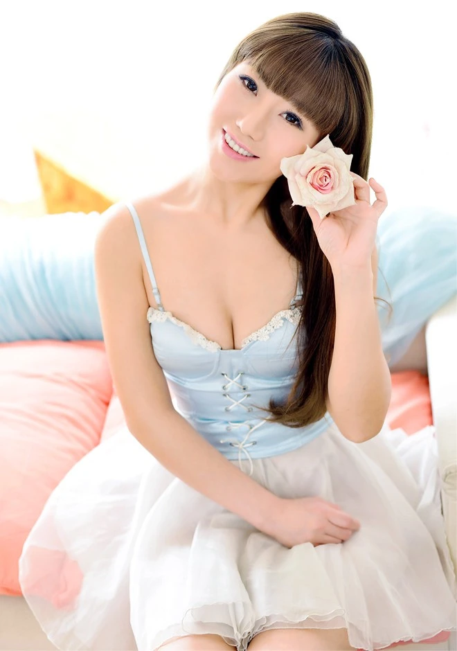 Asian bride Angel from Fushun