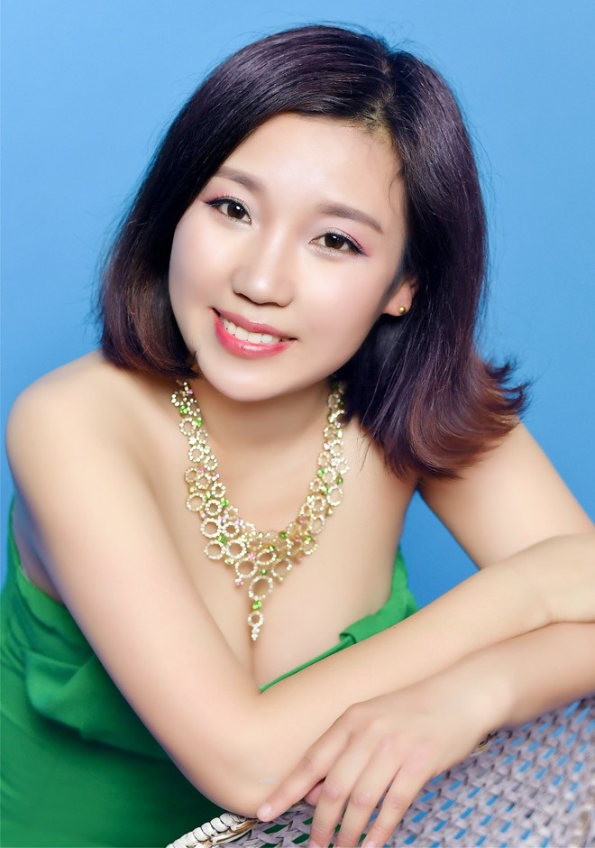 Single girl Xiaoxia 48 years old