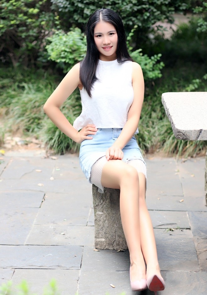 Single girl Xiaohong 26 years old