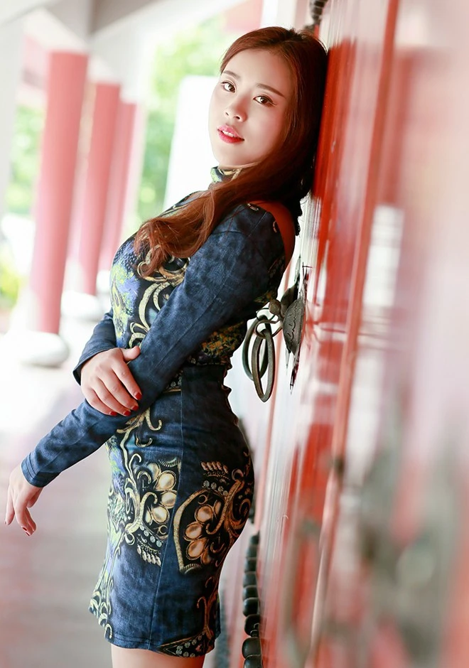 Single girl Renzhen 33 years old