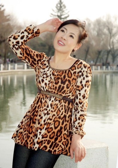 Single girl Fangqiu 54 years old