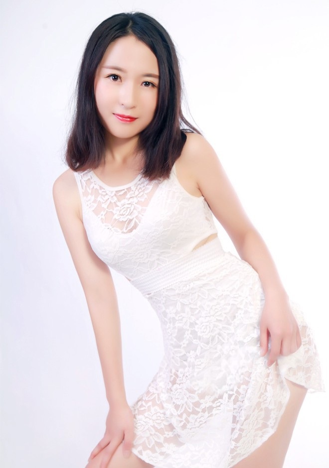 Asian bride Rusha from Changsha