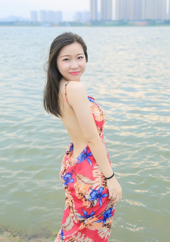 Asian bride Ying from Changsha