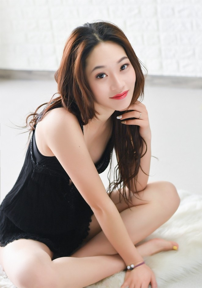 Single girl Yifan (Yvette) 34 years old