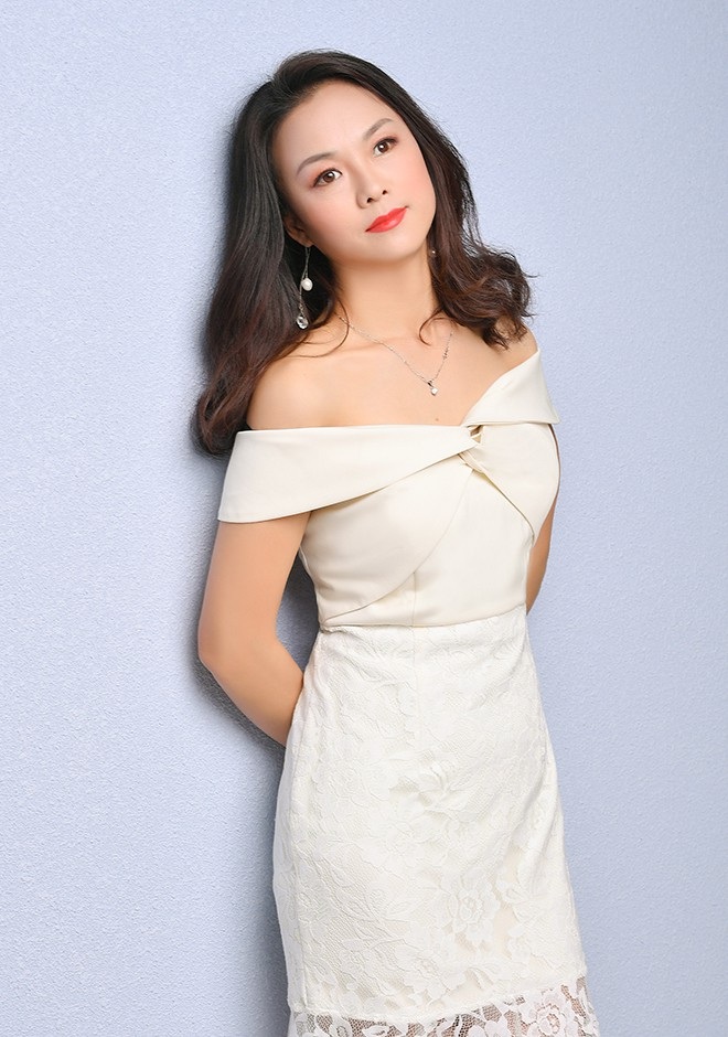 Single girl Jinlian (Julie) 43 years old