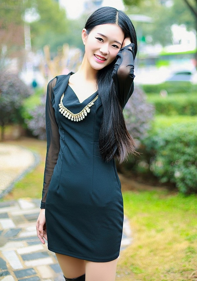 Single girl Huiyuan 29 years old