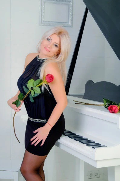 Ukrainian bride Alena from Odessa