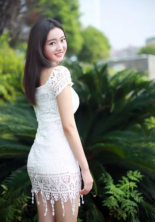 Single girl Jing 27 years old