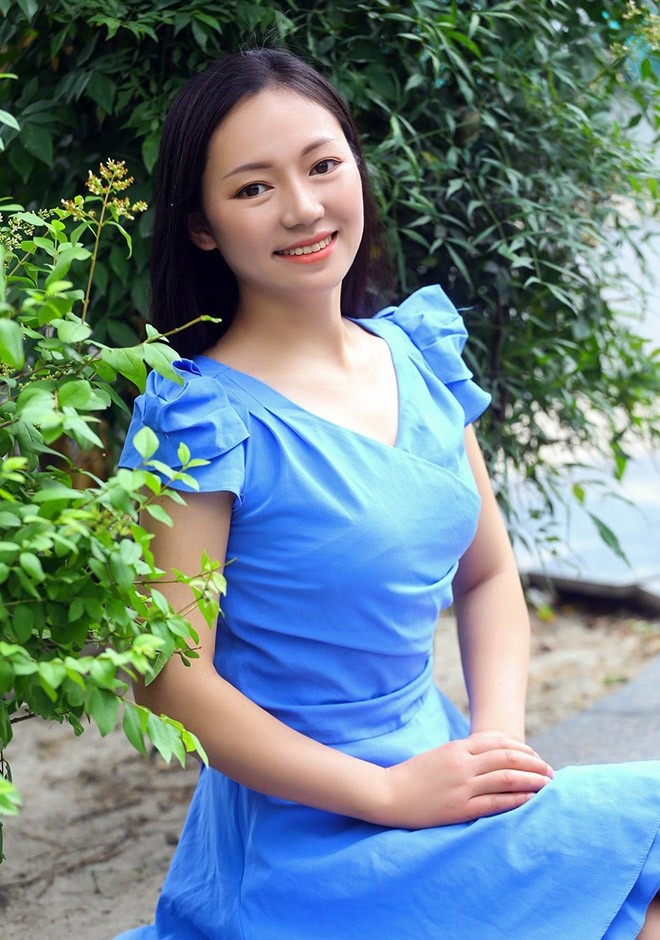 Asian bride Dezhen from Ziyang