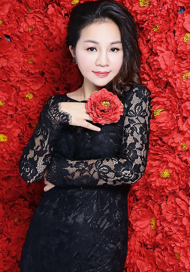 Asian bride Chunliu (Yolande) from Nanning