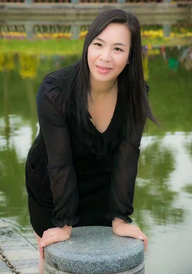 Single girl Xiaoqin 48 years old