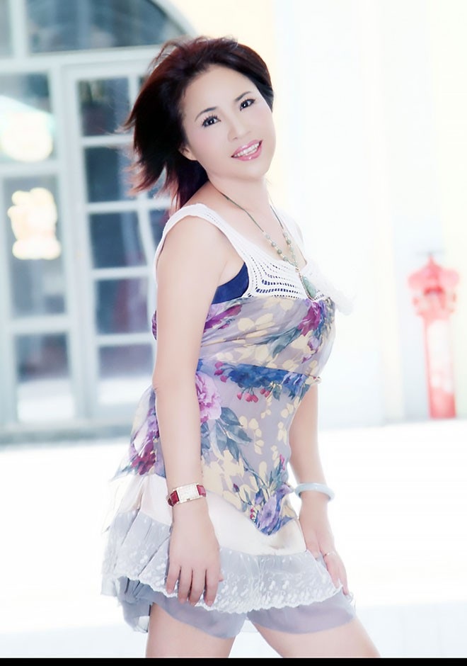 Single girl Yanming 75 years old