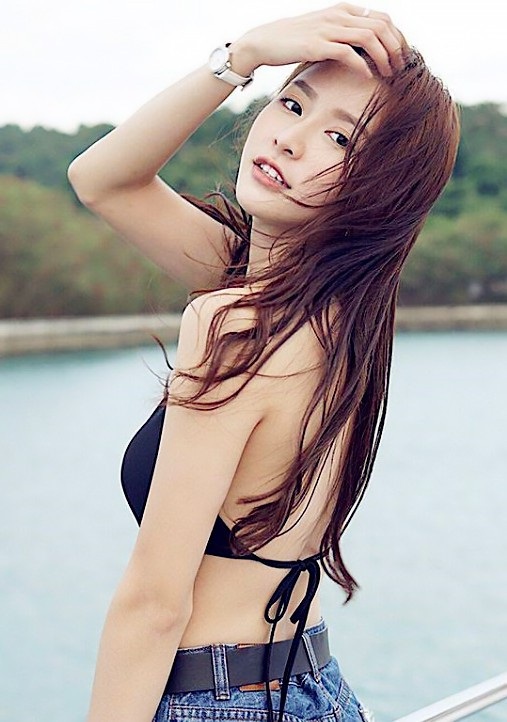 Single girl Zhuoma 29 years old