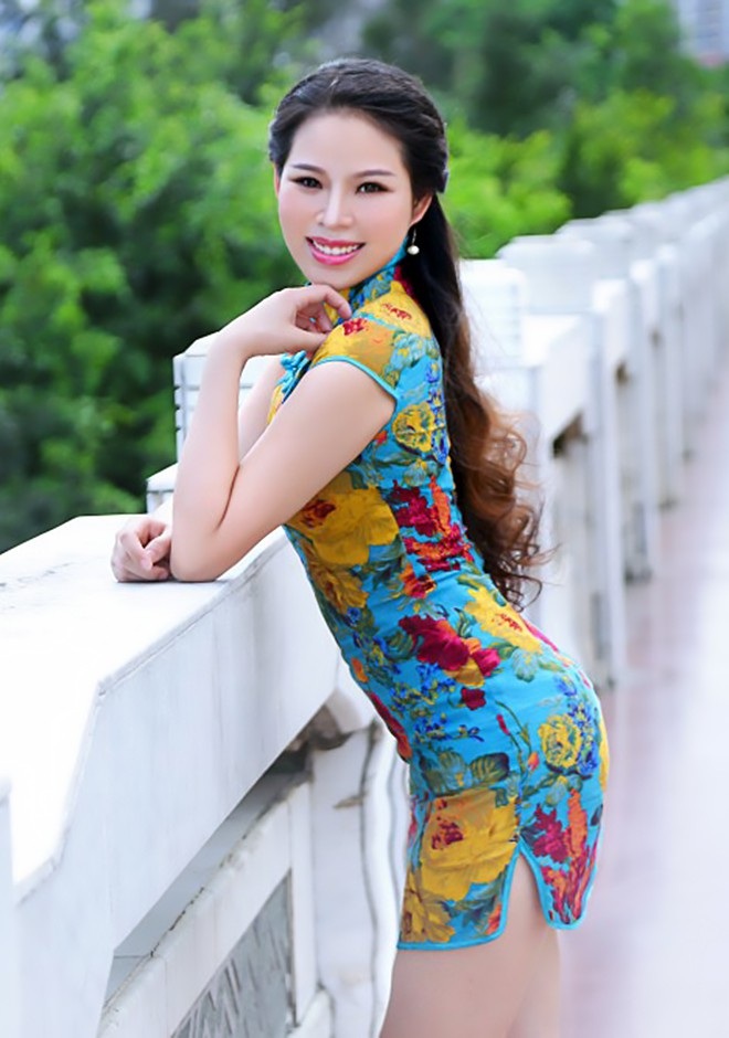 Asian bride Guihua from Nanning