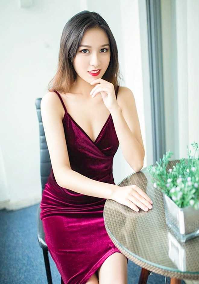 Single girl Jie 24 years old