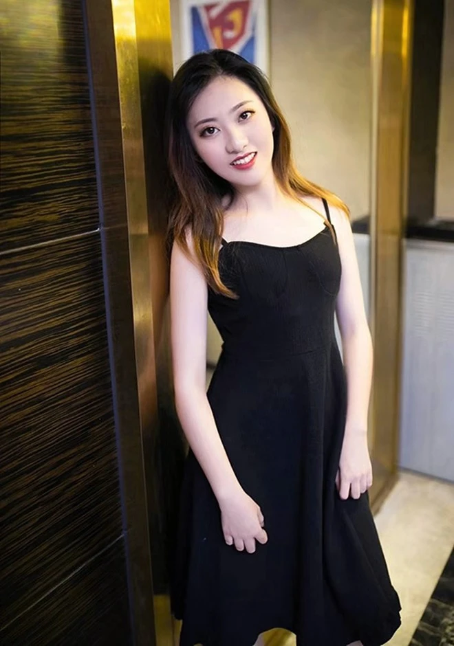 Single girl Lihua 25 years old