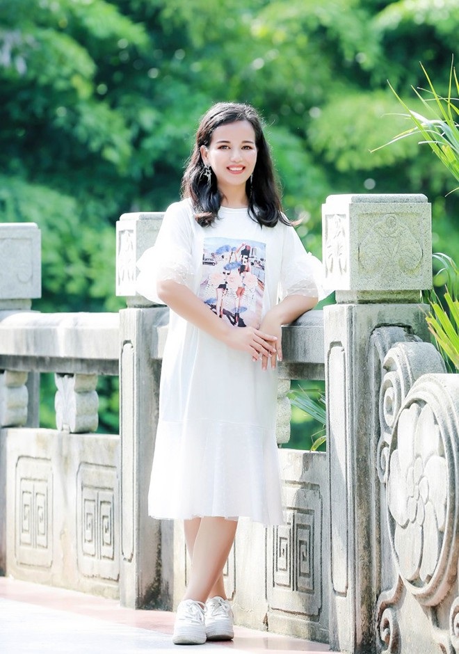 Asian bride XuePing from Nanning