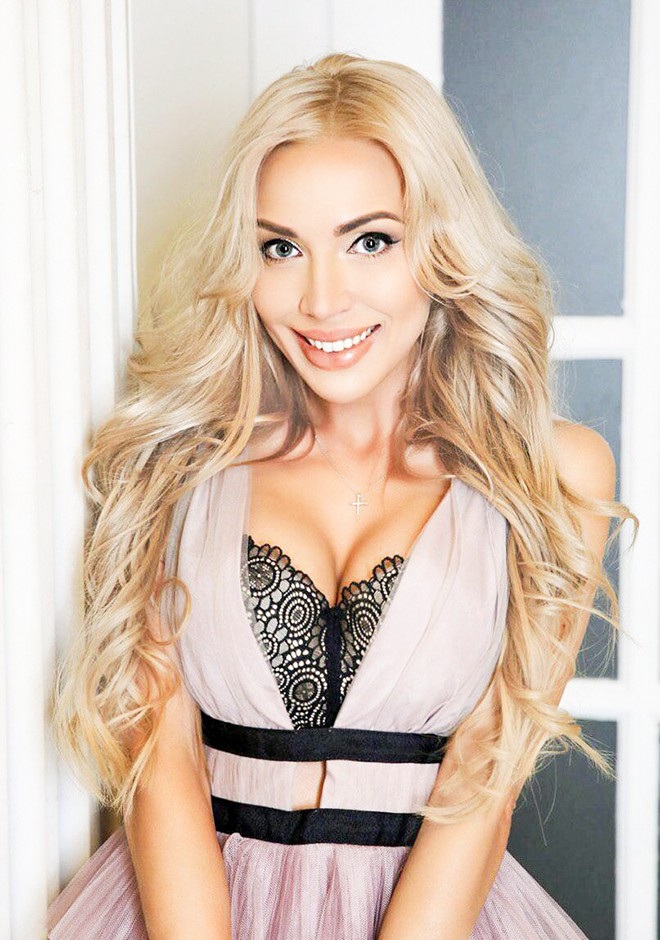 Ukrainian bride Nadezhda from Kiev