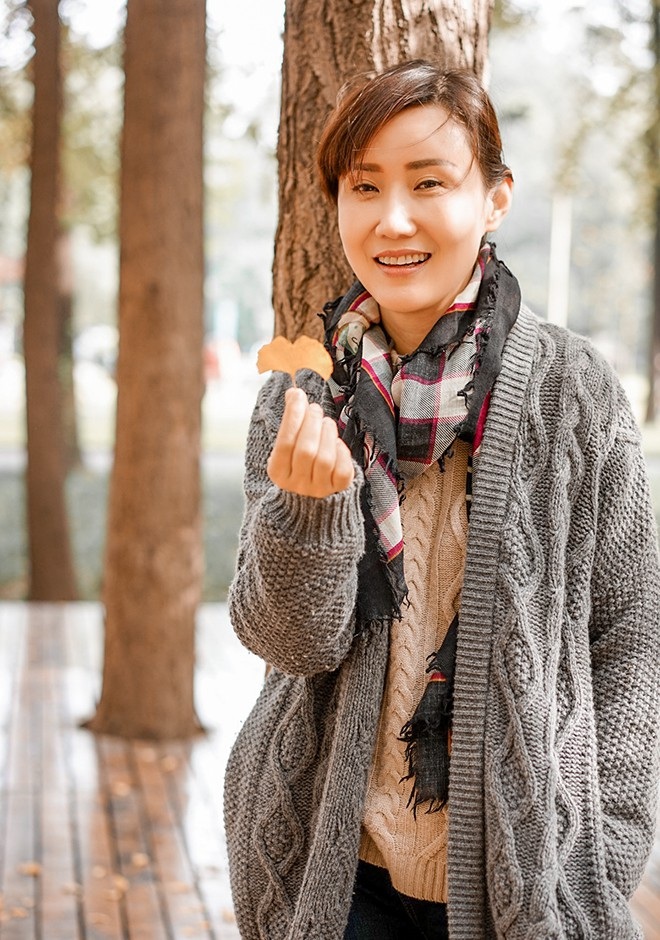 Asian bride JianHua from Chengdu