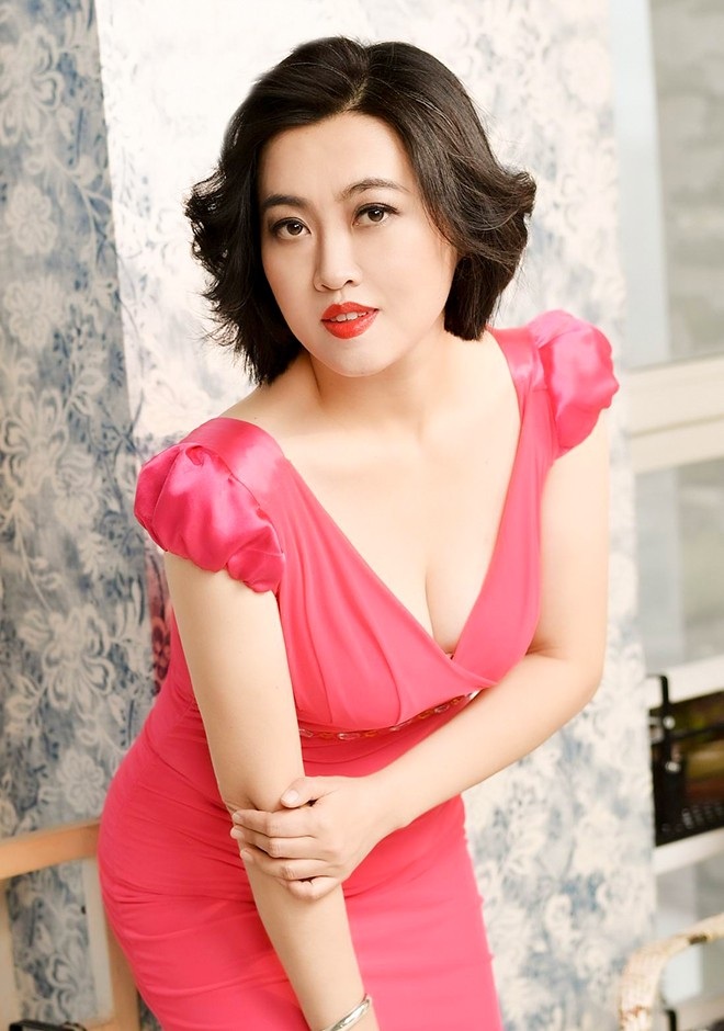 Asian bride Kuangyi from Shenyang