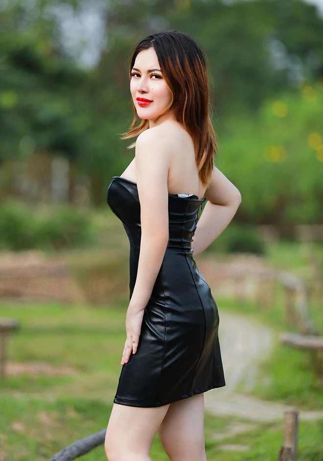 Single girl Nguyen Thi (Anh) 23 years old