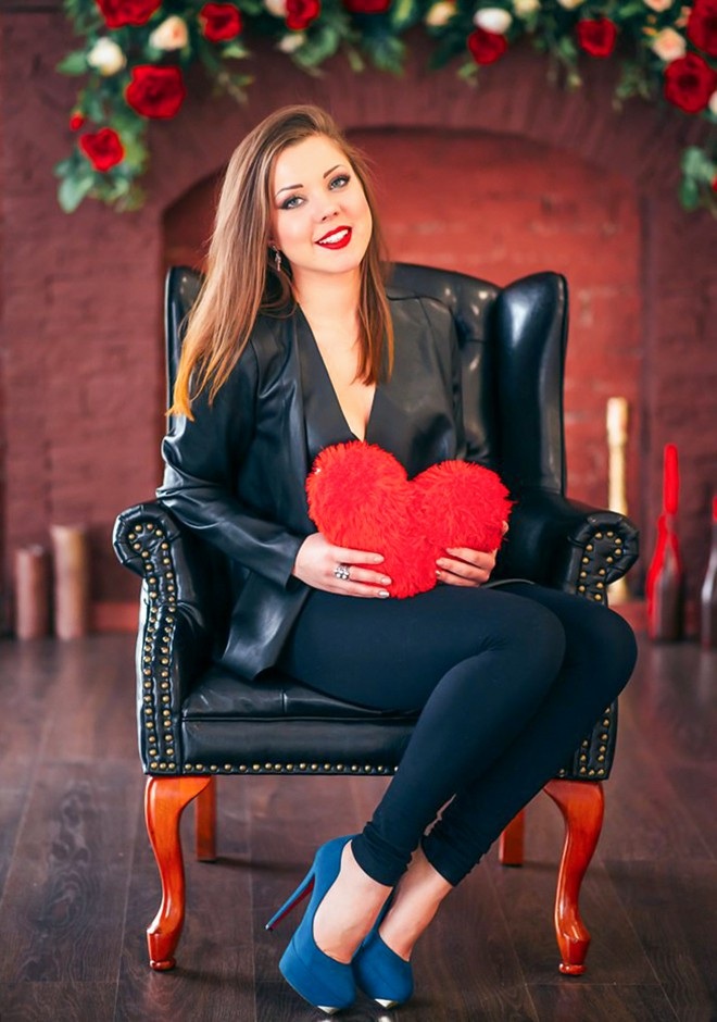 Single girl Ekaterina 30 years old