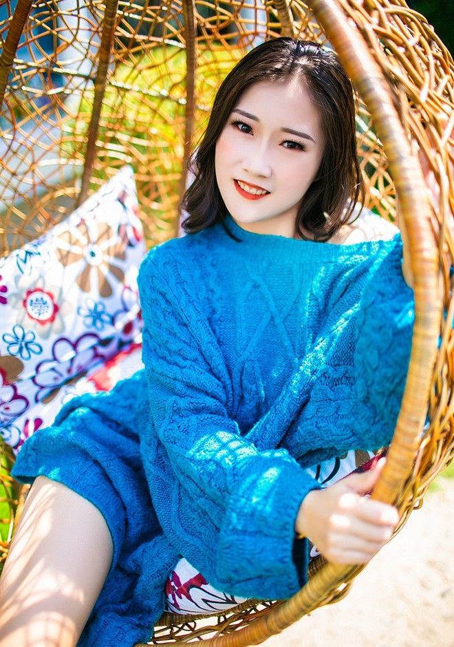 Asian bride Yanfang from Guangzhou