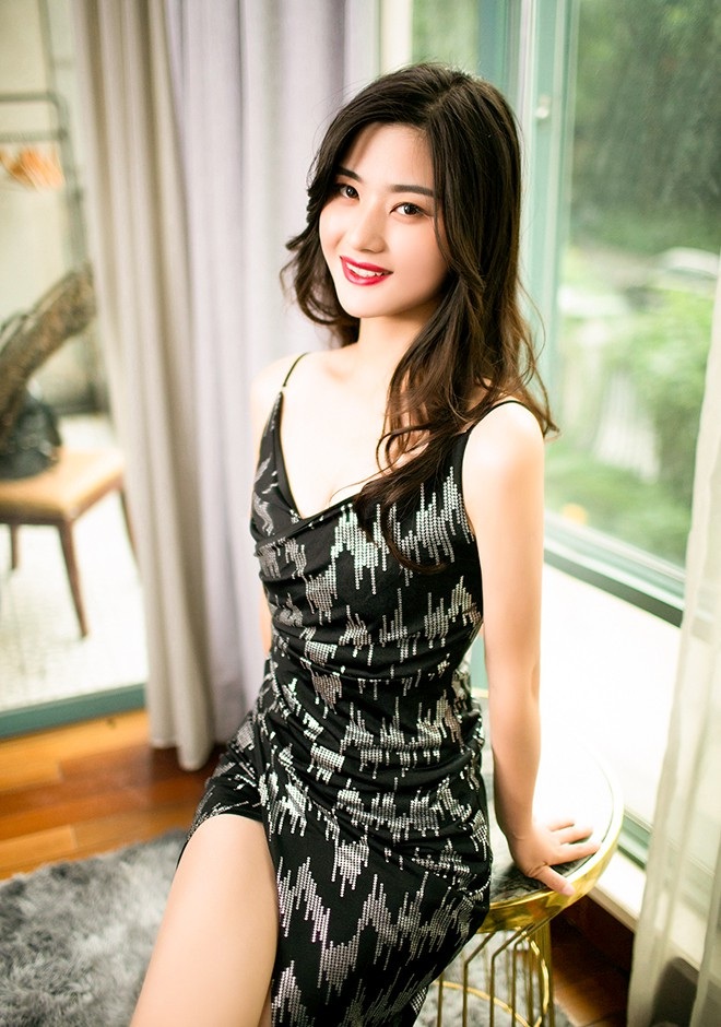 Single girl Xiaochen 31 years old