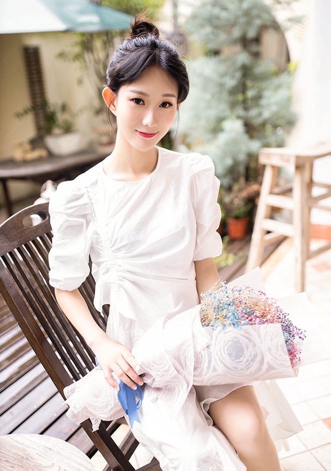 Asian bride Youmeng (Yoyo) from Huangzhou