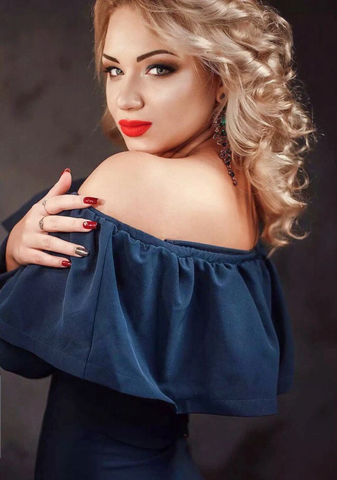 Ukrainian bride Kristina from Lugansk