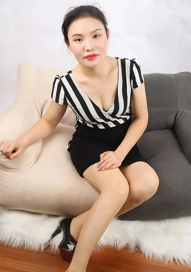 Single girl Chun Mei 33 years old