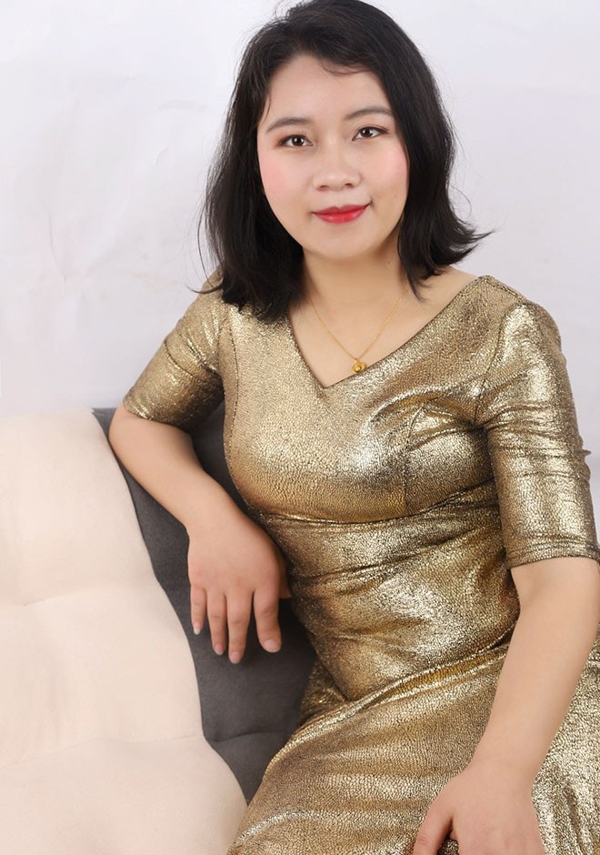 Single girl Yufeng 32 years old