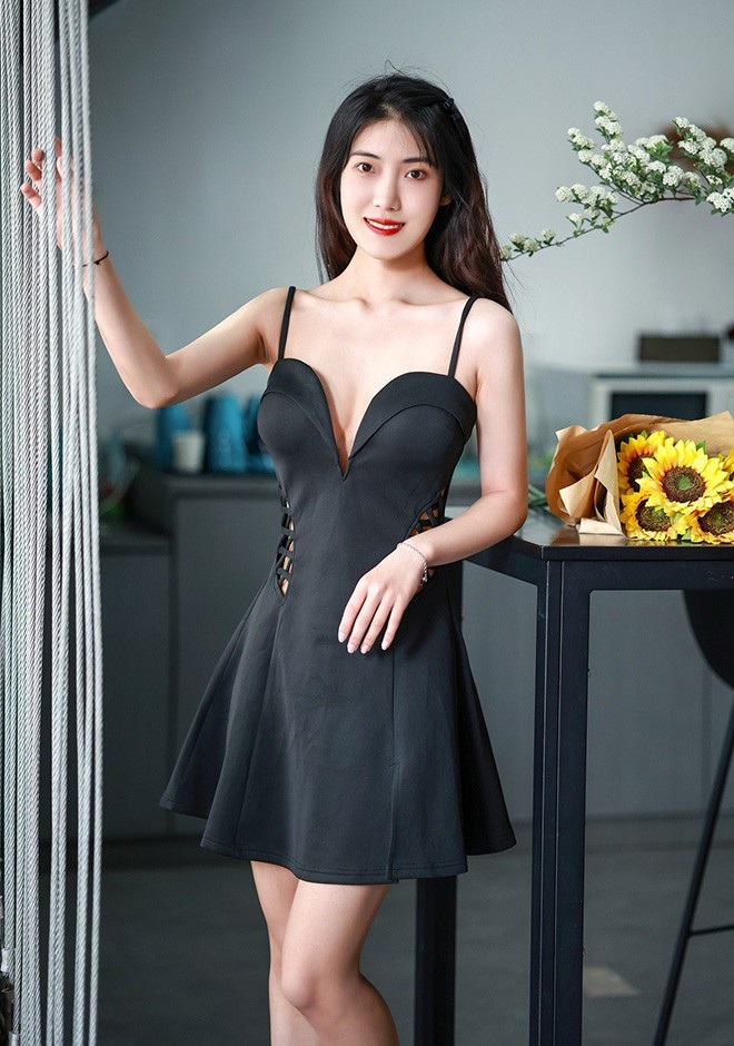 Single girl Jiaying (Coco) 23 years old