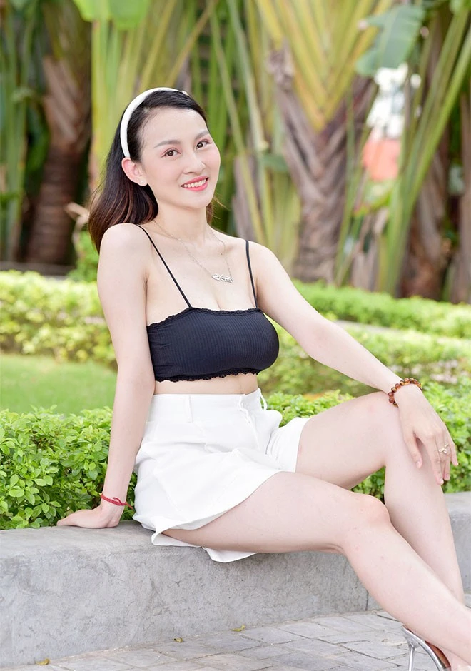 Single girl Nguyen Thi Thu (Yan) 26 years old